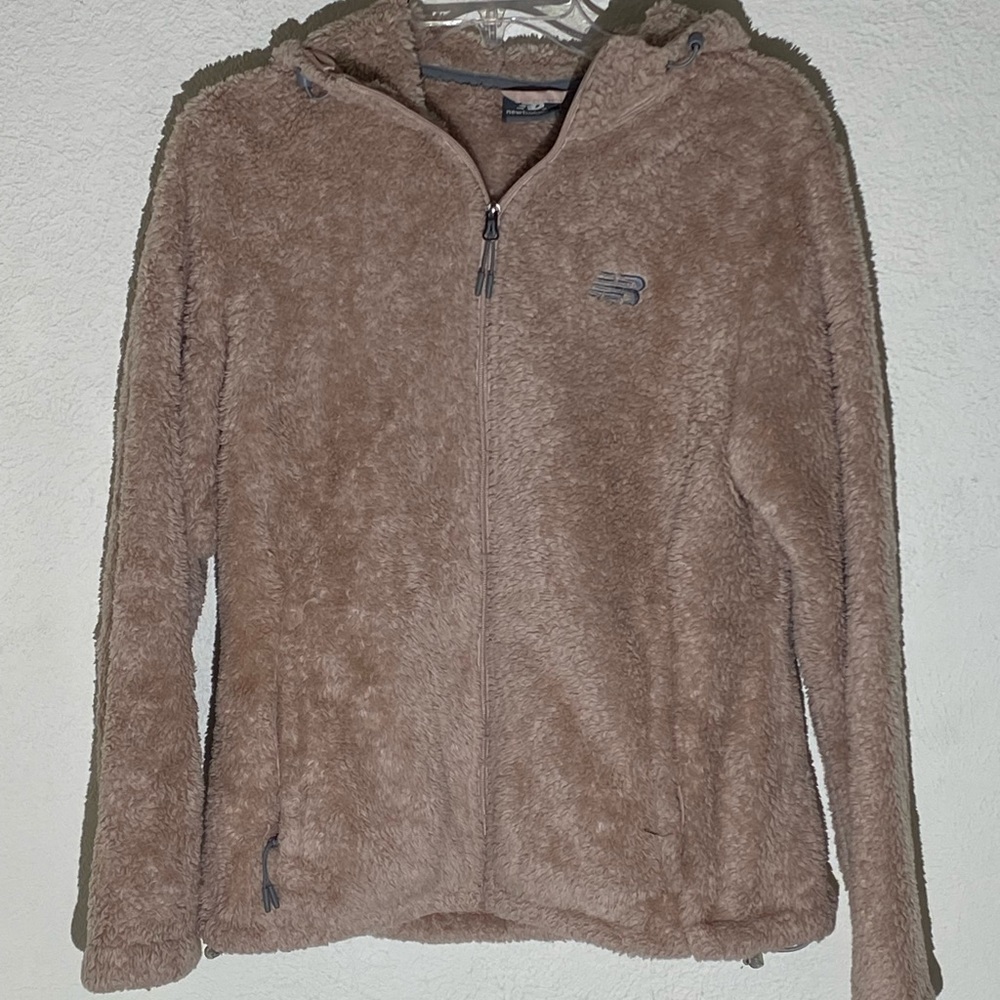 New balance fuzzy zip up. Women’s size M. Pink